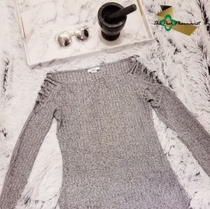 Bar III Cold shoulder top